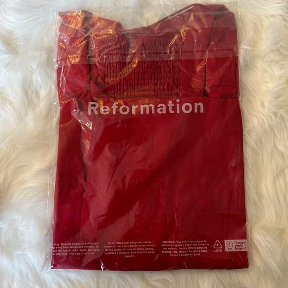 Reformation Isha Linen Dress in Cherry - Picture 8 of 15